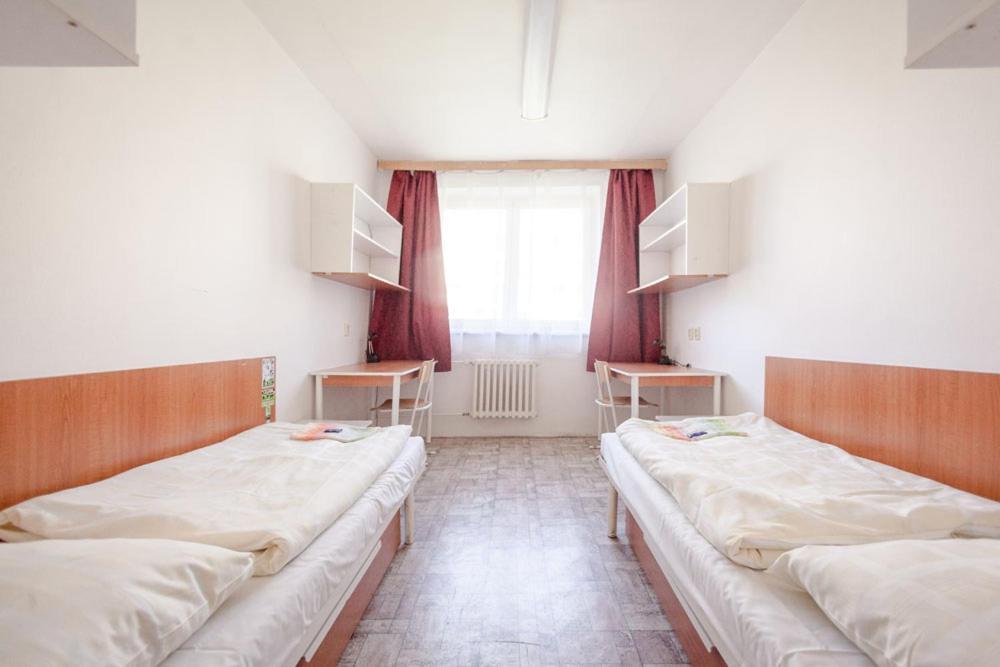 Koleje J.A.Komenskeho Brünn Exterior foto